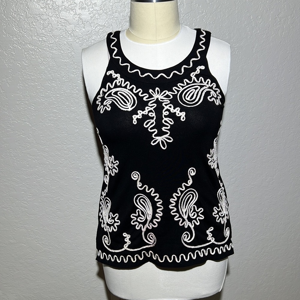 Objects D'Art | Embroidered Black and White Halter Neck Tunic